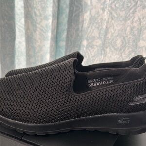 Skechers Black Loafers Slip-Ons Breathable Mesh